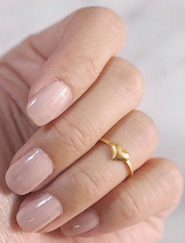 gold heart midi ring