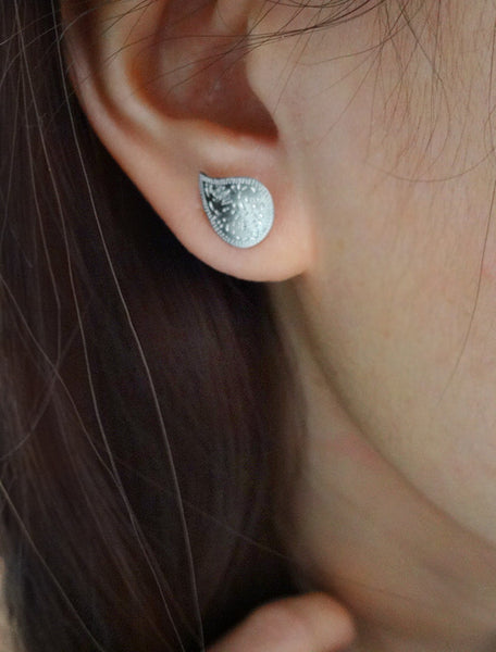 indian apostrophe earrings