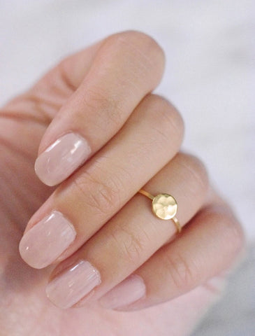 gold hammered disc midi ring