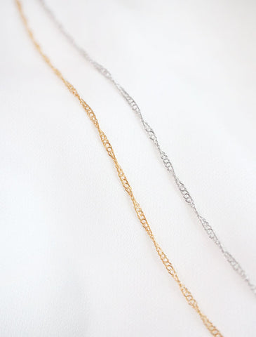 gold and silver twisted singapore chain necklace