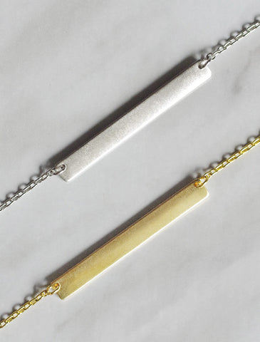 classic skinny bar necklace . vertical . short