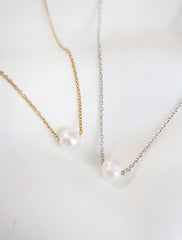 freshwater pearl necklace