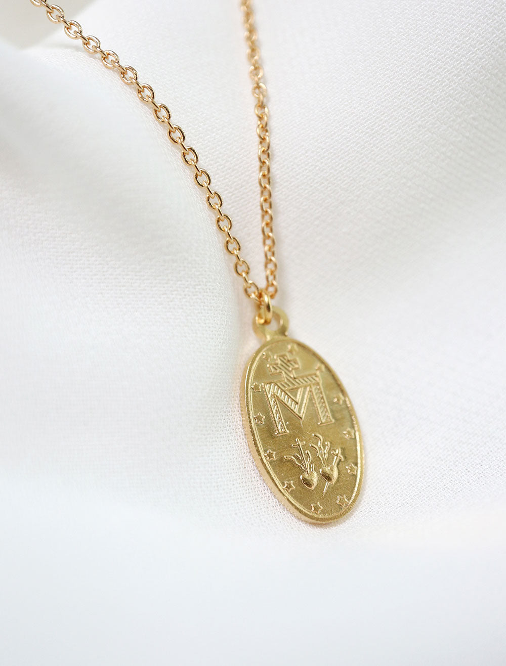 Gold Mary Pendant Necklace – alunia