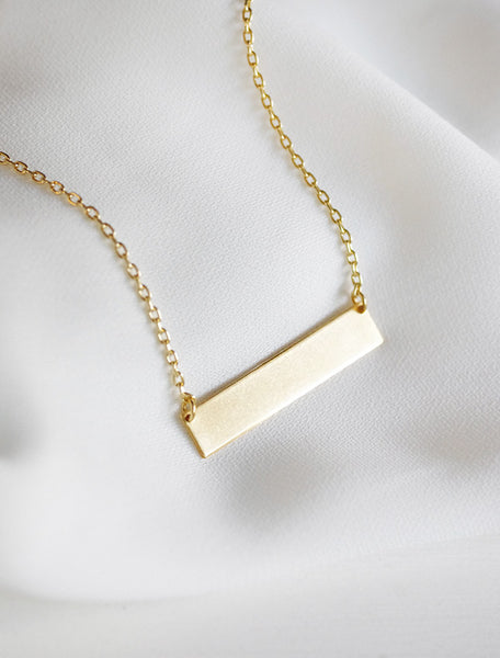 classic bar necklace . horizontal
