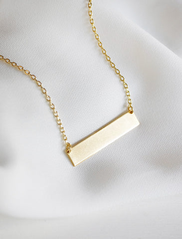 classic skinny bar necklace . vertical . short