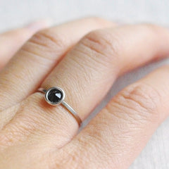 4mm bubble ring . neutrals