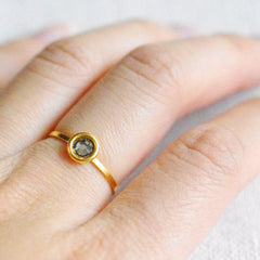 4mm bubble ring . neutrals
