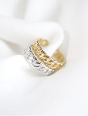 gold and silver chain rings
