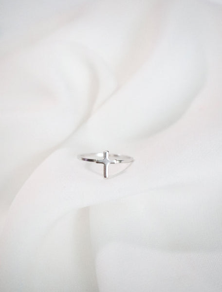 latin cross ring . vertical
