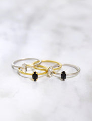 marquis ring . vertical